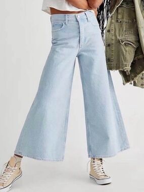 Free People Landry Wide Leg Crop Jeans Bay Blue Light Wash